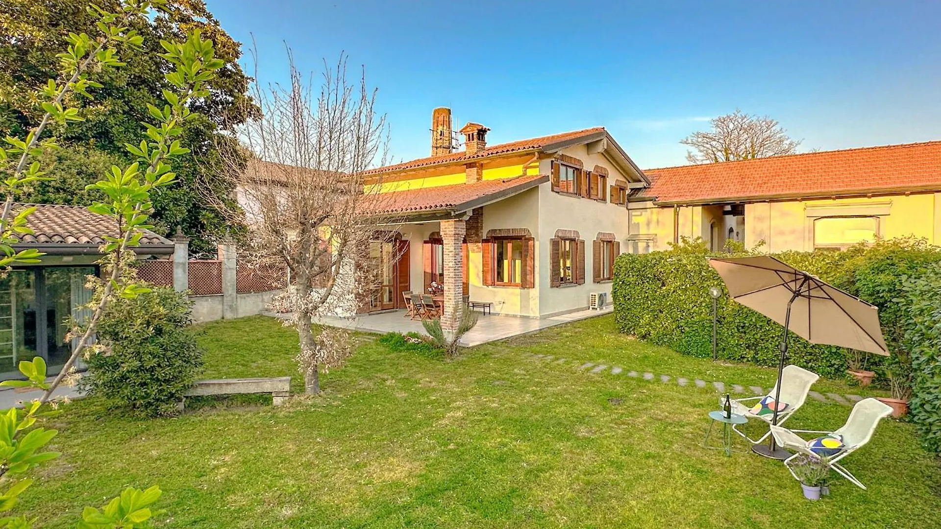 Villa Corelli - Parking And Exclusive Garden Milan Italie
